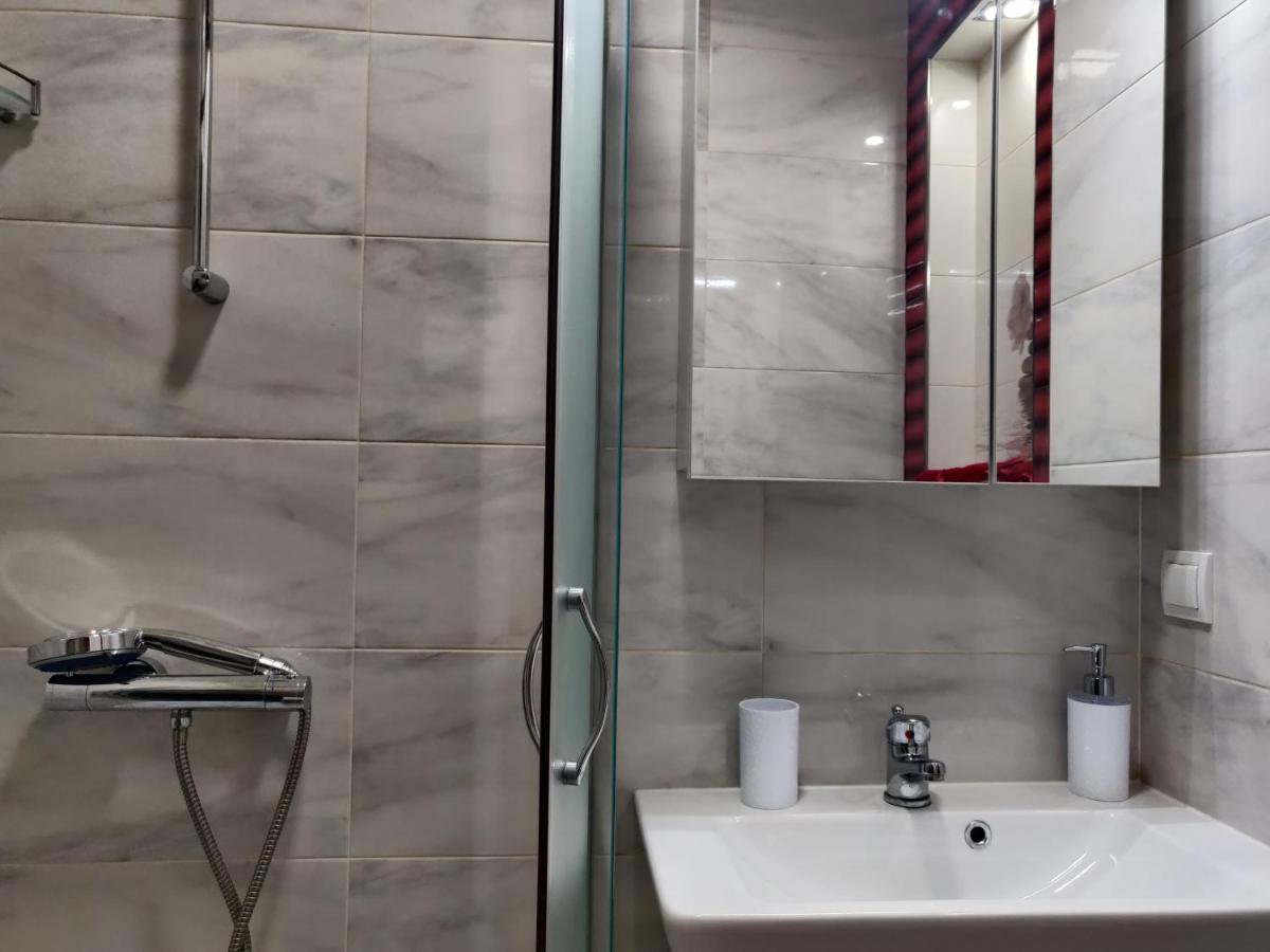 White Apartment カザンラク エクステリア 写真